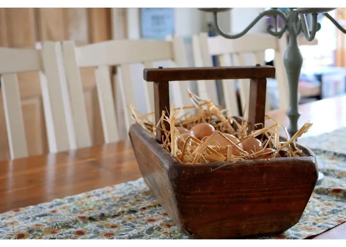 Cherrygarth White Hall